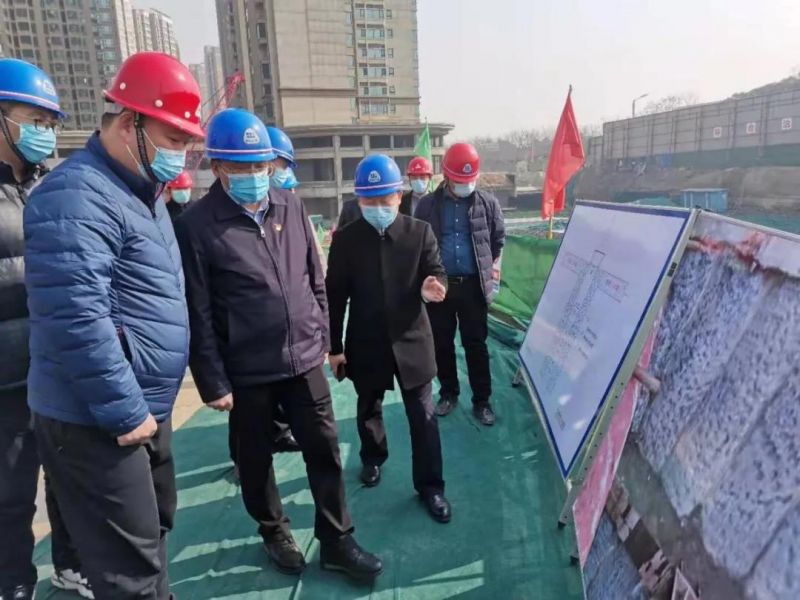 市委常委、市政府黨組成員魏建平調(diào)研左掖門游園停車場(chǎng)項(xiàng)目建設(shè)工作